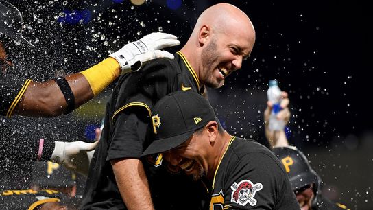 'He wasn't gonna catch me:' How Reynolds' baserunning set up Stallings' heroics taken at PNC Park (Pirates)